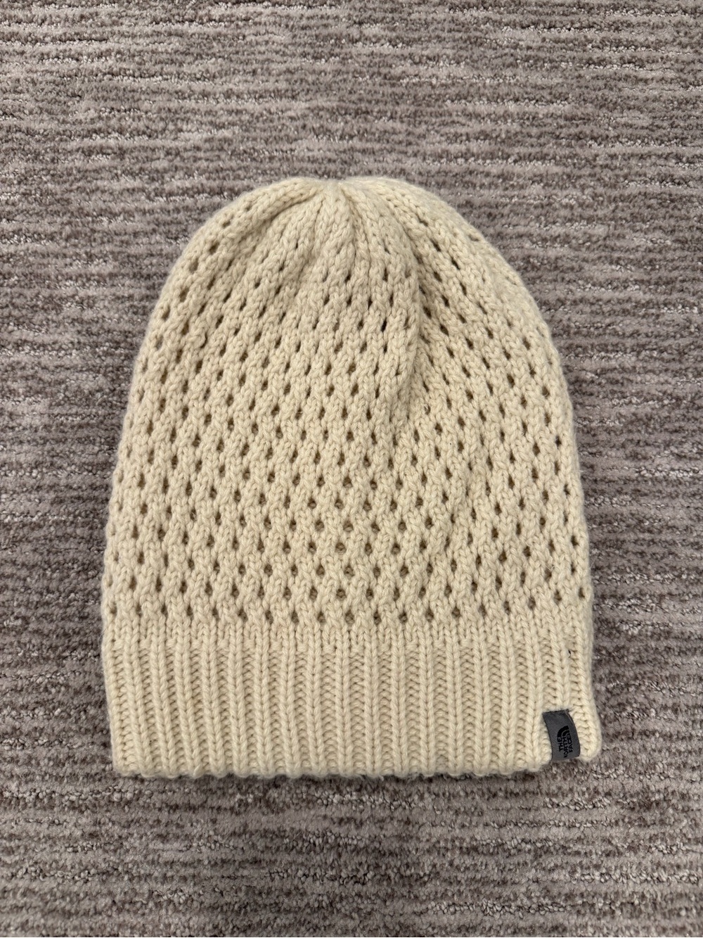 The North Face Beanie Hat Cream Ivory Knit Winter Warm Slouchy Logo Cap Womens